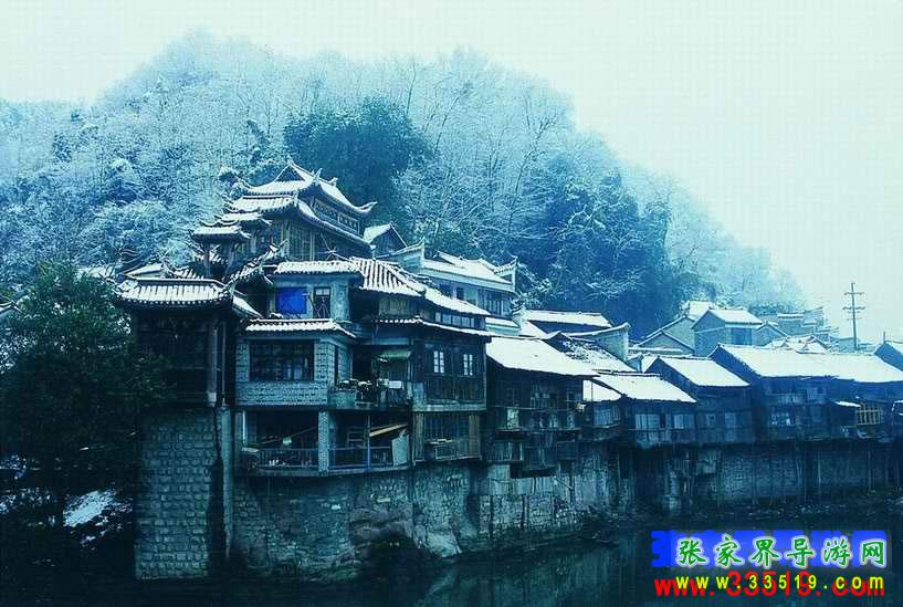 長沙往返A(chǔ)8線:鳳凰古城、梵凈山、德夯苗寨汽車三日游